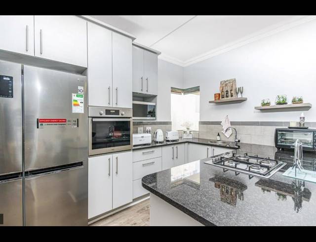 2 BEDROOM PROPERTY TO RENT IN CRAIGAVON A.H.